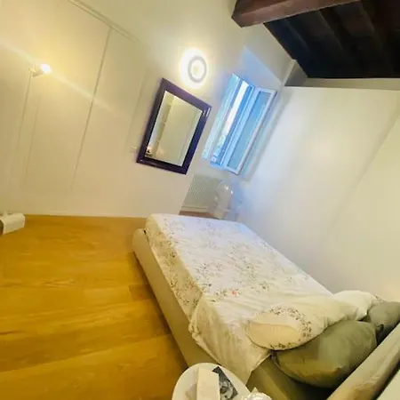 Casa Titti A Trastevere Holiday home Rome